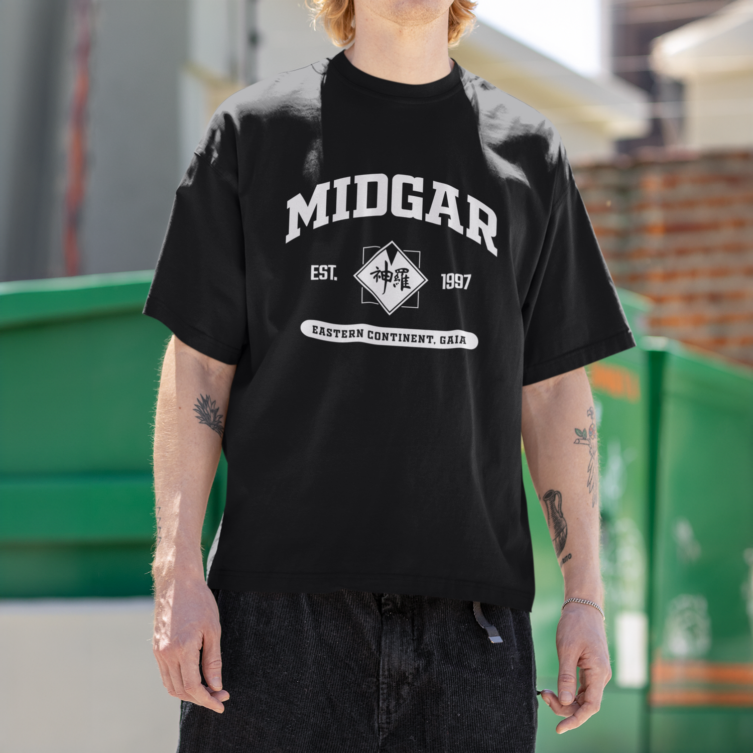 Final Fantasy VII Midgar Oversized T-Shirt